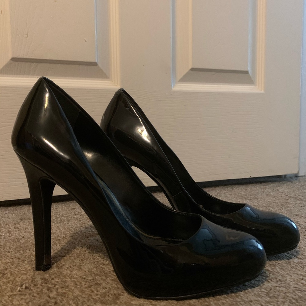 Classic Black Women's Pumps